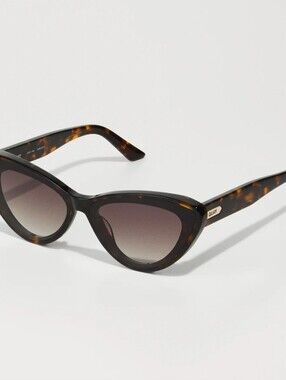 Quay Australia Tempted Cat Eye Sunglasses- Neutral Tort/Brown